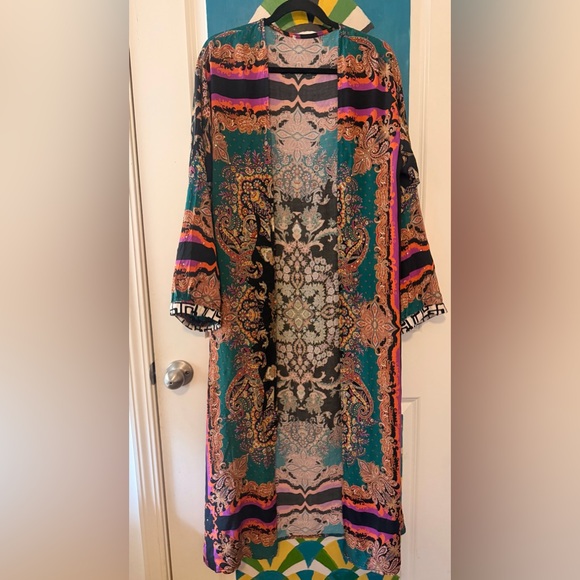 Beautiful COMPLETELY Rhinestoned Statement Duster/Kimono-M - Picture 9 of 12